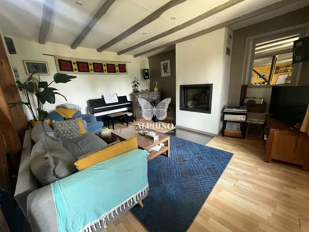 Maison à COGNAC-LA-FORET