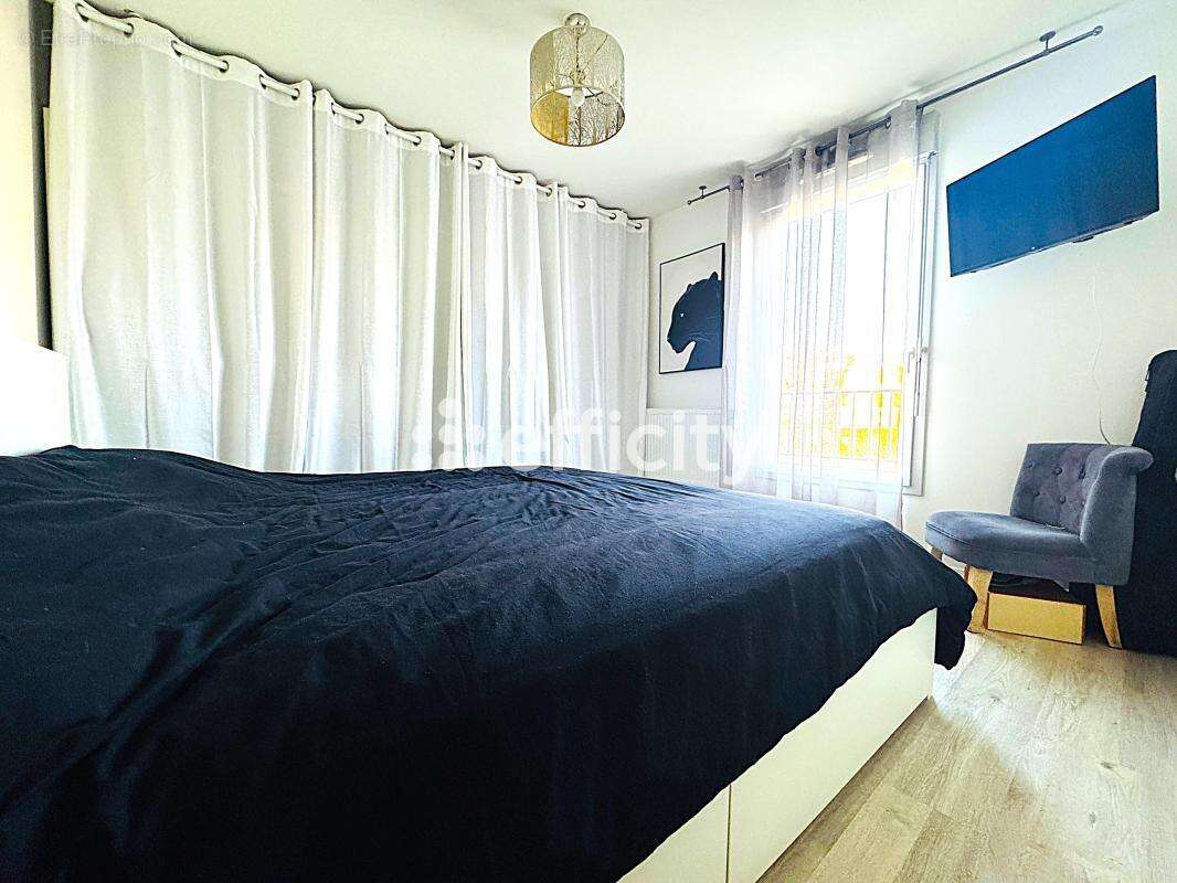 Appartement à VITRY-SUR-SEINE