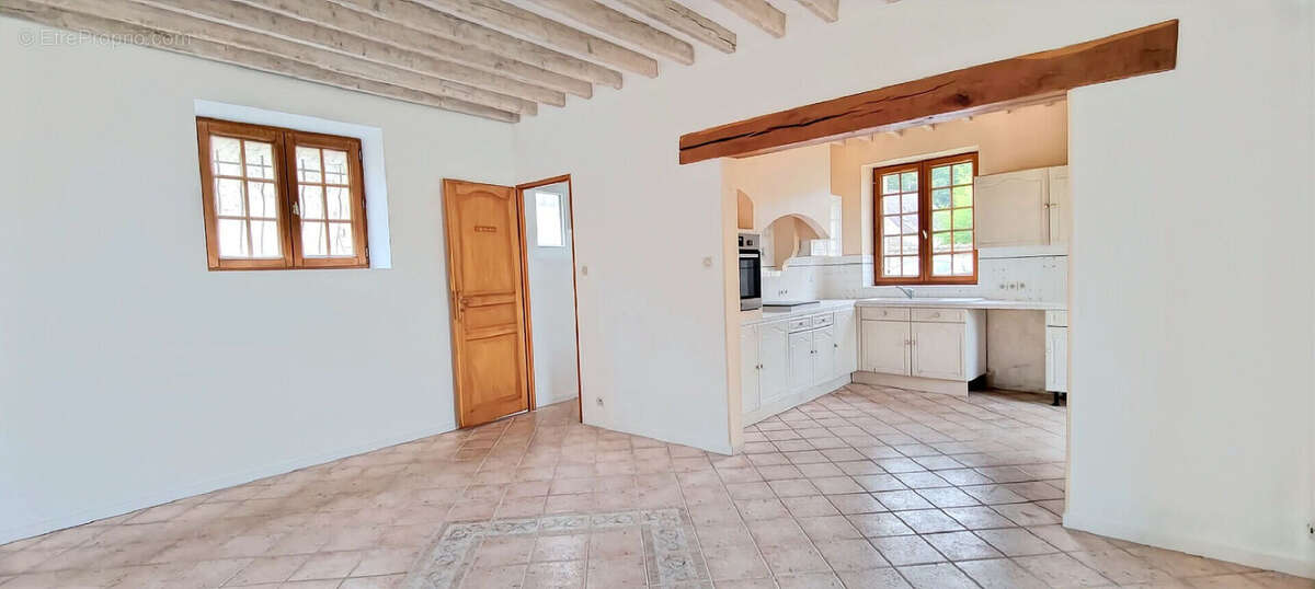 Maison à SAINT-PIAT