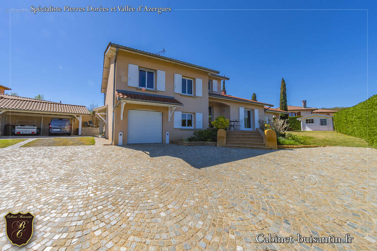 Maison à SAINT-GERMAIN-SUR-L'ARBRESLE