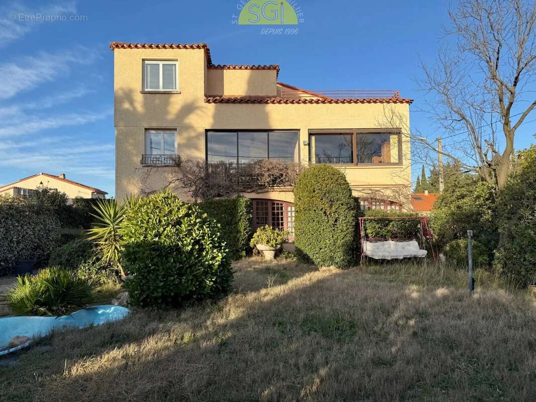 Maison à SAINT-GENIS-DES-FONTAINES