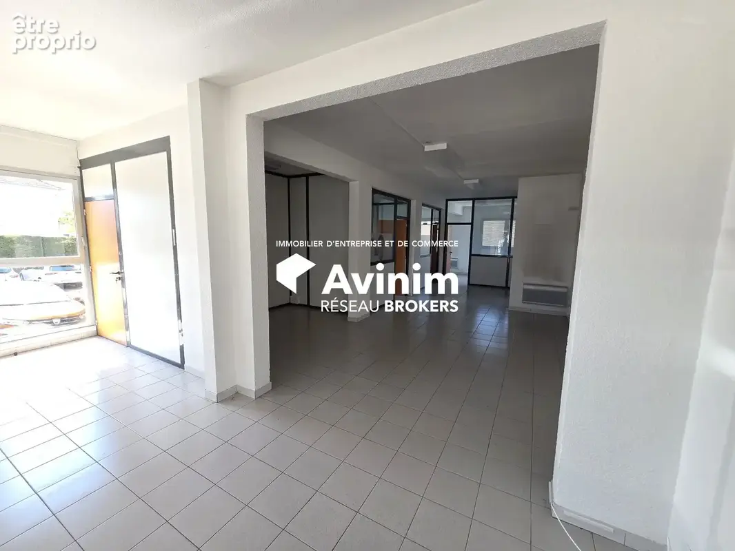 Commerce 305 m² à Oyonnax  - photo 8