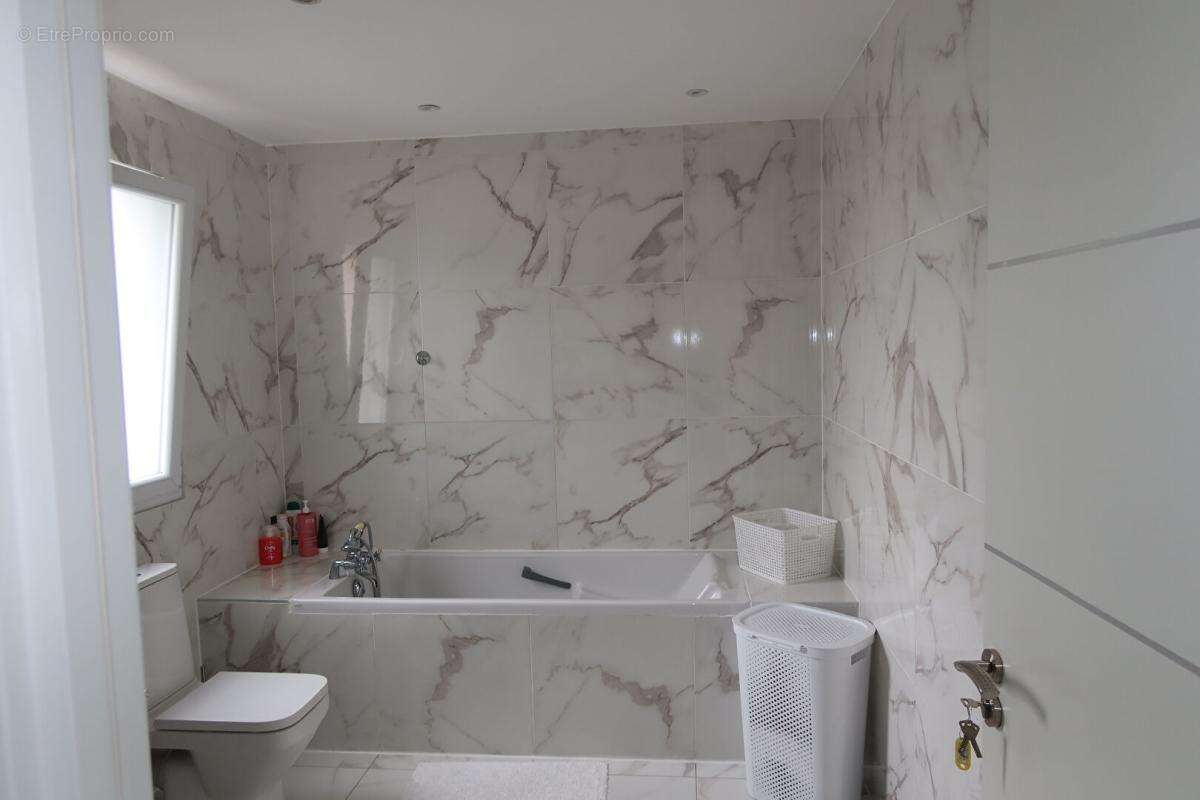 Maison d'architecte Besancon 7 pièce(s) 185 m2 - photo 12