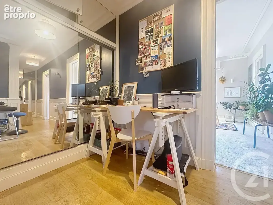 Appartement 2 pièces 45 m² à vendre à Paris-20e (75020) - photo 12