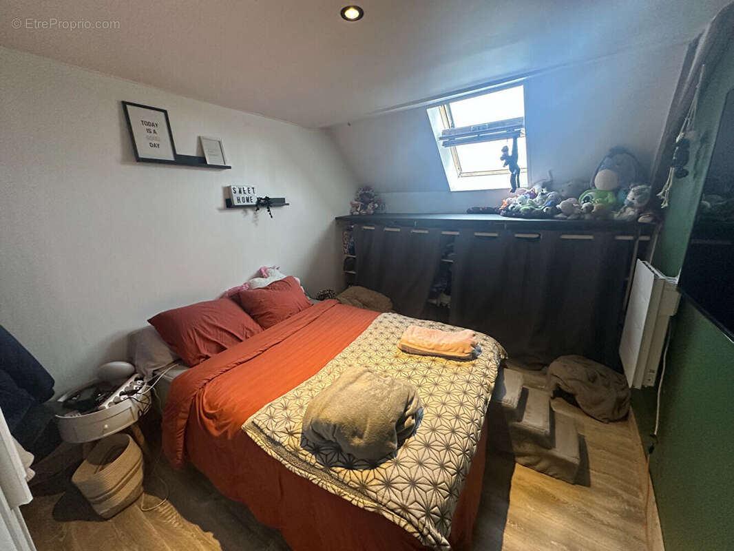 Appartement à BORNEL