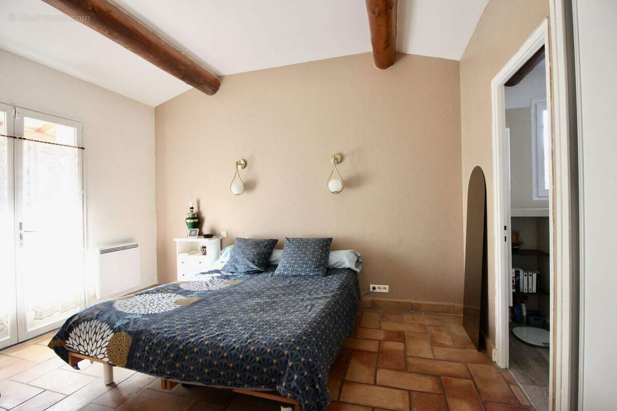 Maison à SAINT-SATURNIN-LES-AVIGNON