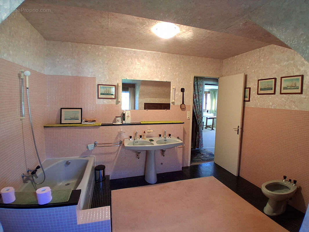 Maison à ROUGERIES