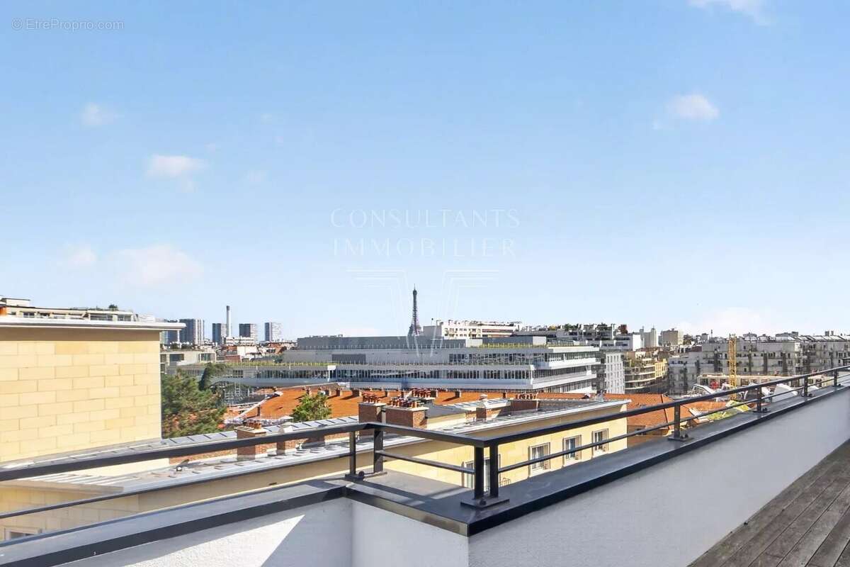 Appartement à PARIS-15E