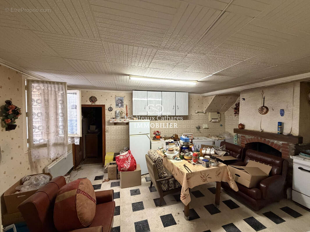 Maison à CUBIERES-SUR-CINOBLE