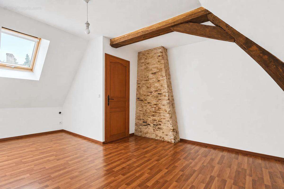 Maison de 4 pièces de 85 m² à Montfort-le-Gesnois - photo 31