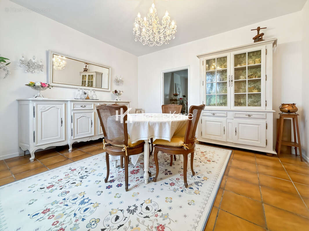 Maison à SOUAL