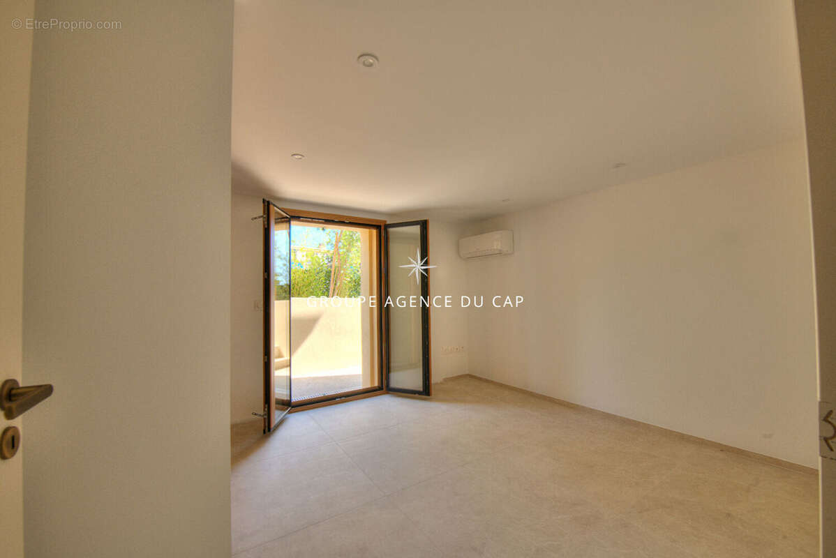 Maison à SAINT-RAPHAEL