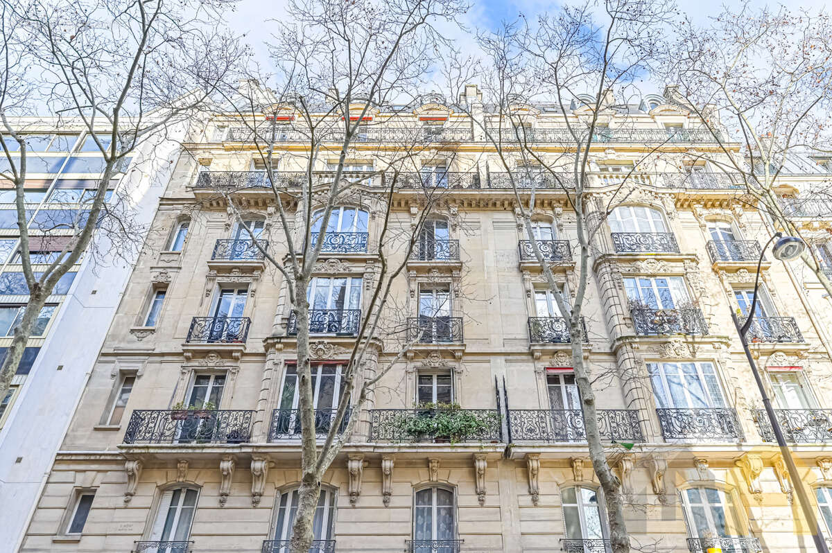 Bourdonnais - champs de mars - photo 8