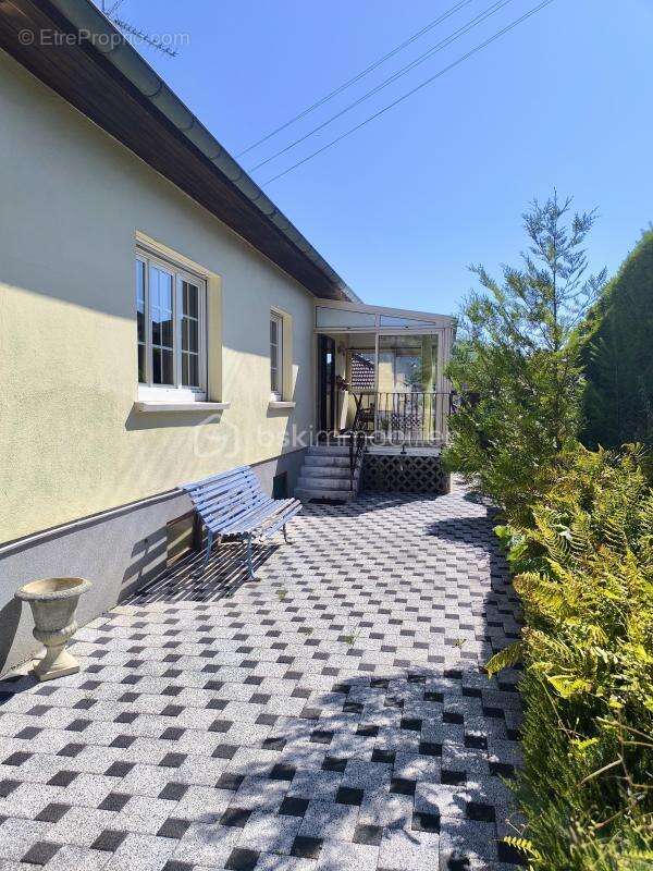 Maison individuelle de plain-pied 76 m2, 4 pièces, 2 chambres, terrain clôturé 3 ares 87 – Vue Montagnes - photo 11