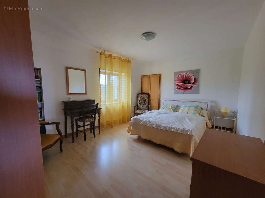 Maison à MEZERVILLE