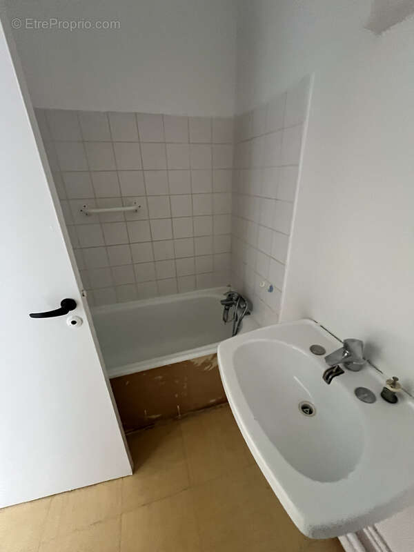 Appartement à PORT-DE-BOUC