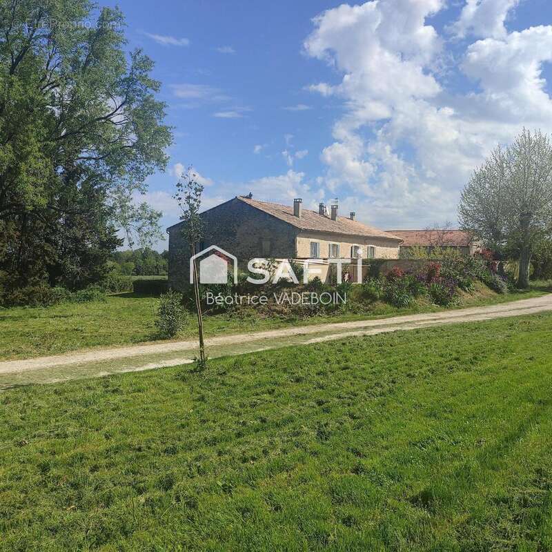 Photo 6 - Maison à MALATAVERNE