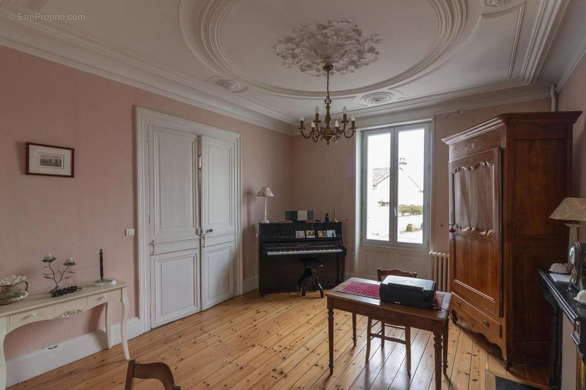 Maison à JARNAC