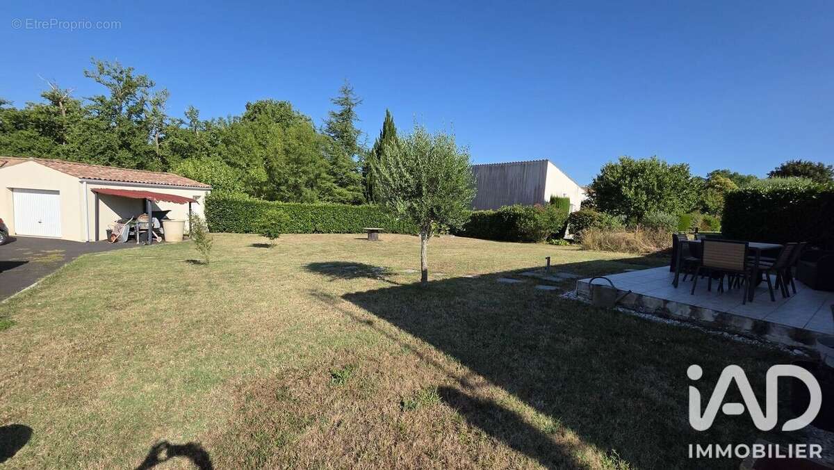 Maison 110 m² à Fontcouverte  - photo 5