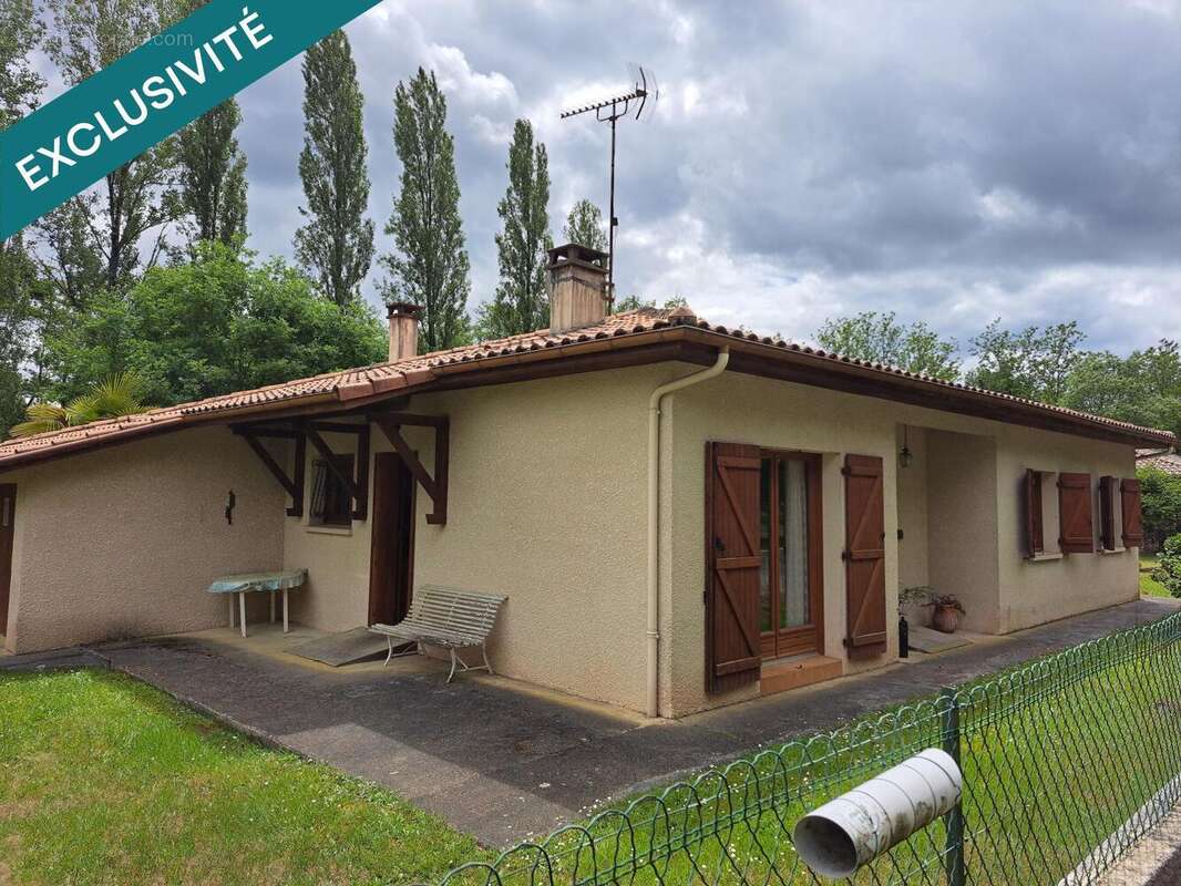 Maison 86 m² à Roquefort  - photo 2