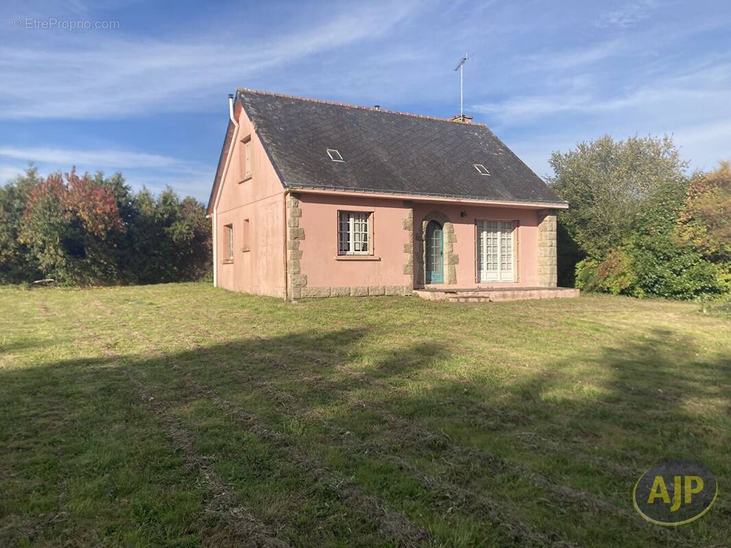 Maison à CADEN