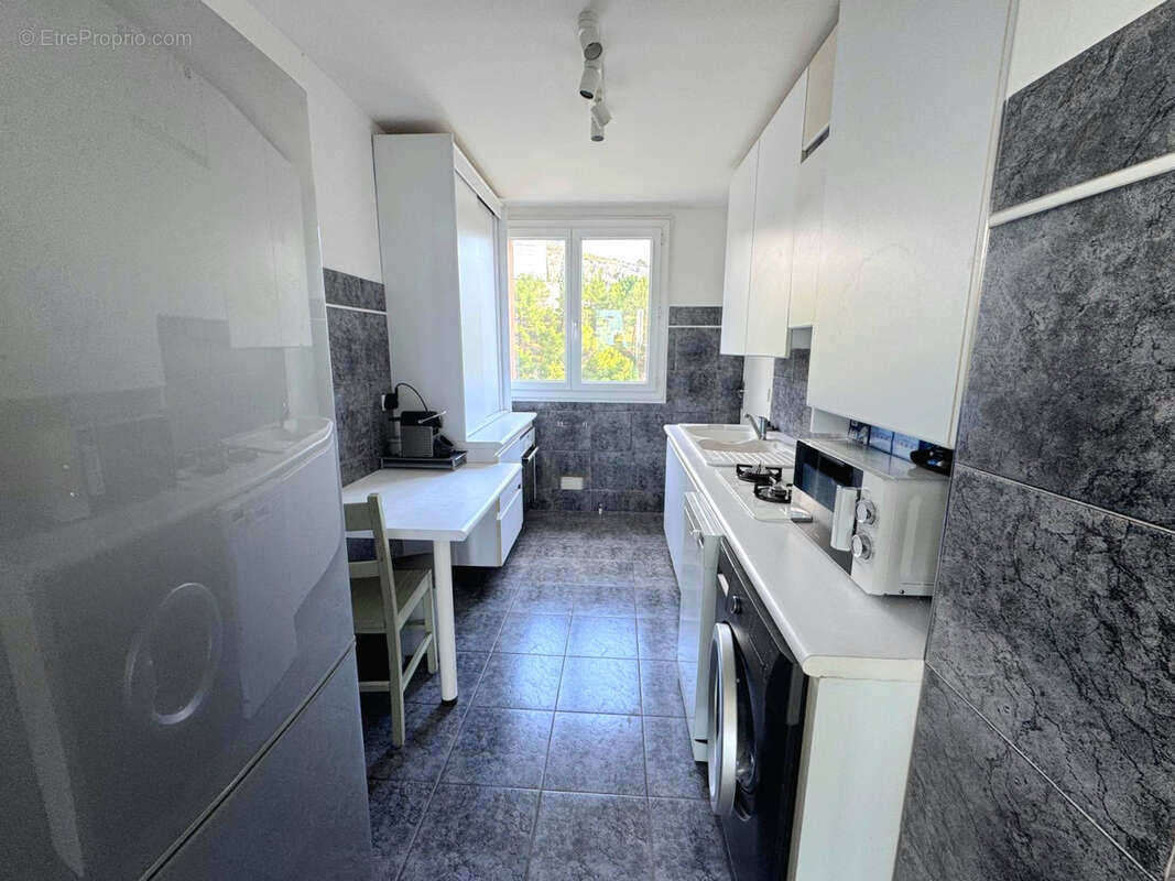 Appartement à MARSEILLE-9E