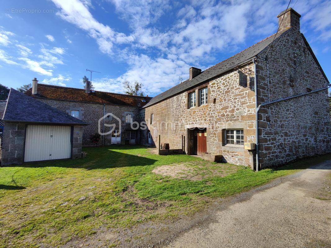 Maison à SAINT-MARC-LE-BLANC