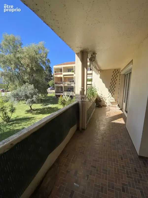 Photo Appartement à Cogolin au prix de 310 000€