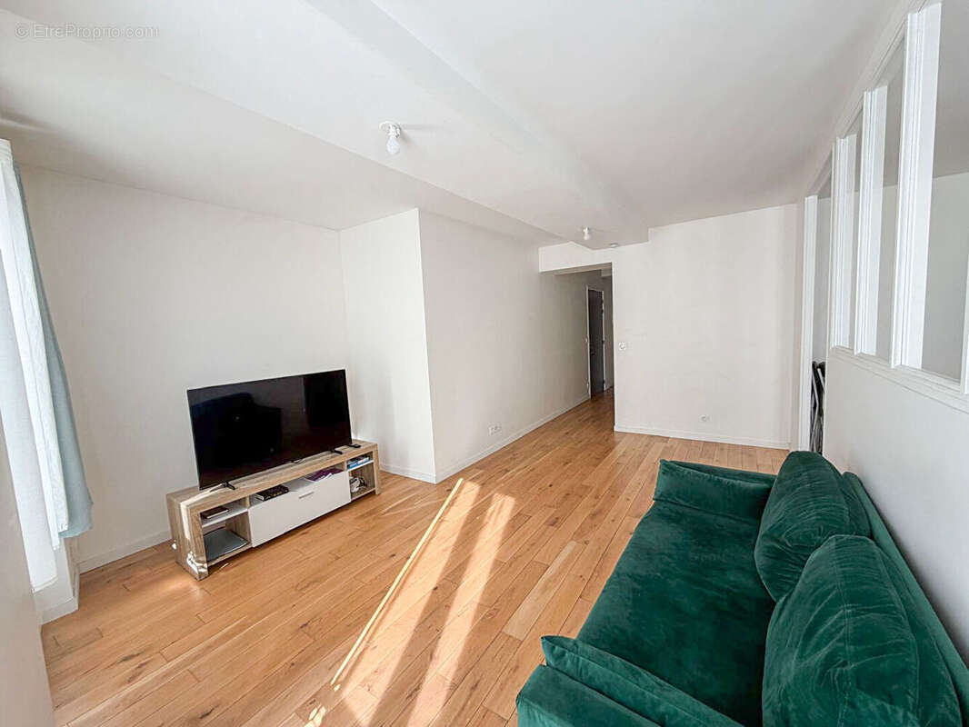 Appartement à NANTERRE