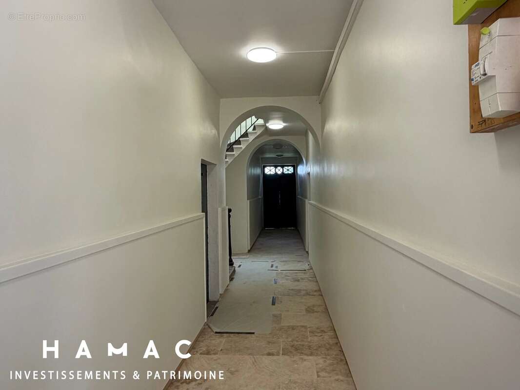 Appartement à GREZIEU-LA-VARENNE
