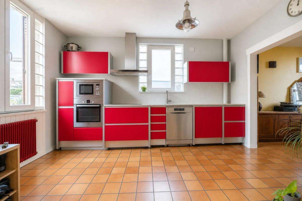 Maison calme avec jardin et stationnement, Fontenay - photo 3