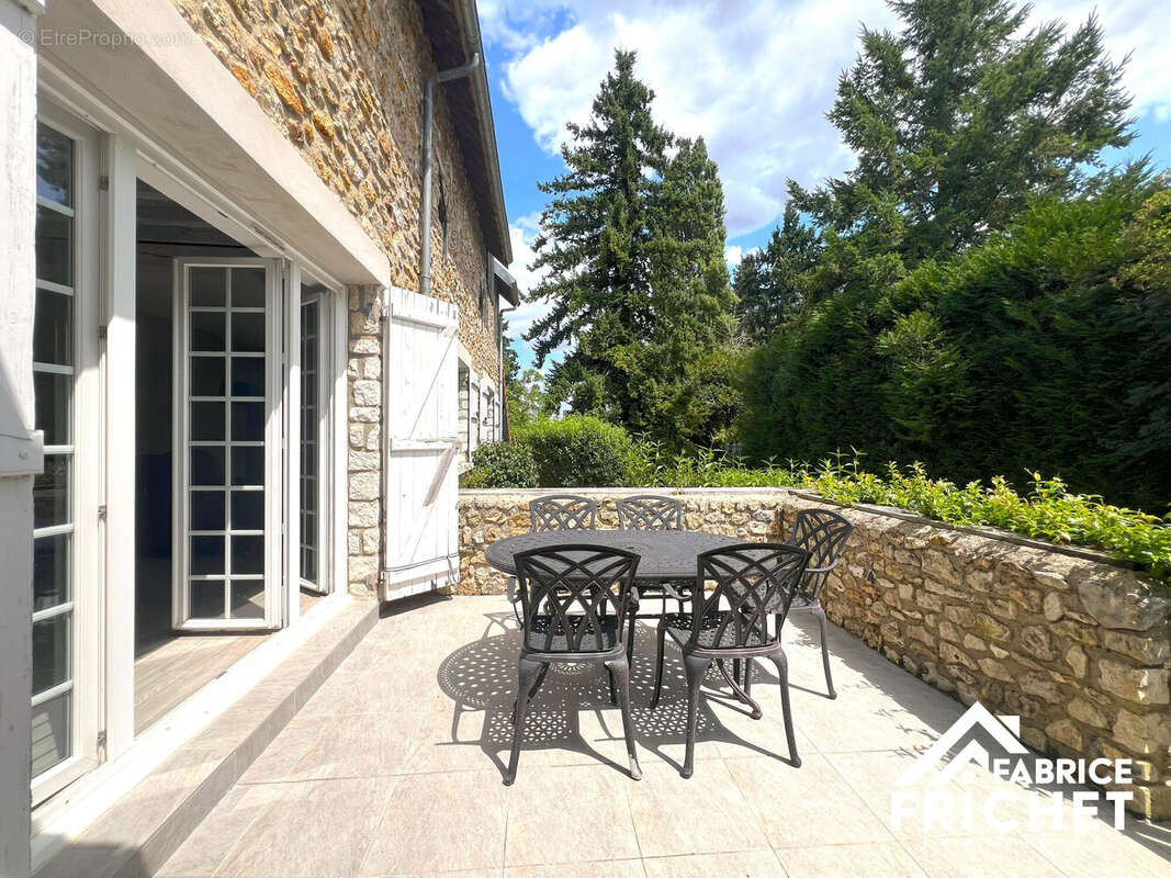 Maison 210 m² à Blaru  - photo 3