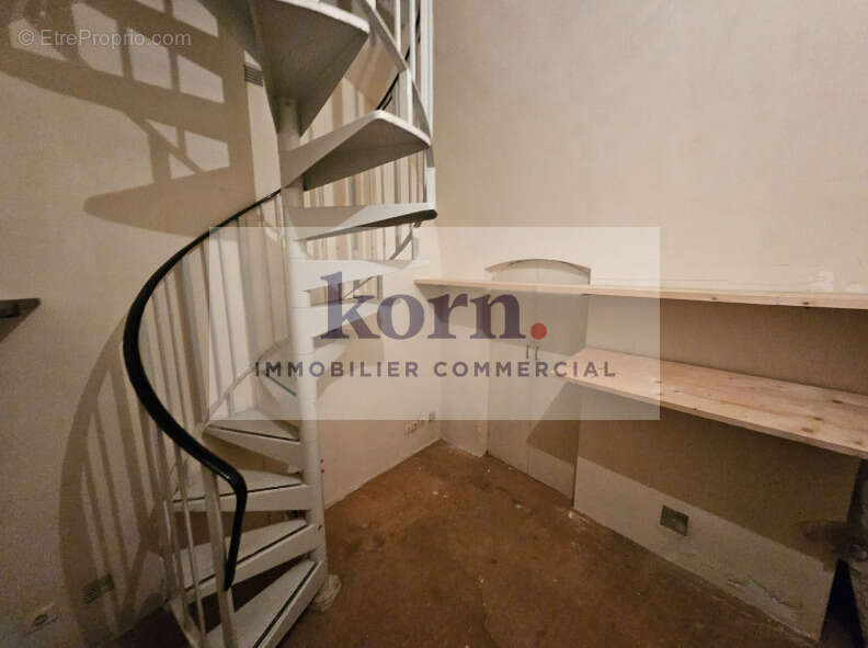 Commerce à PARIS-7E