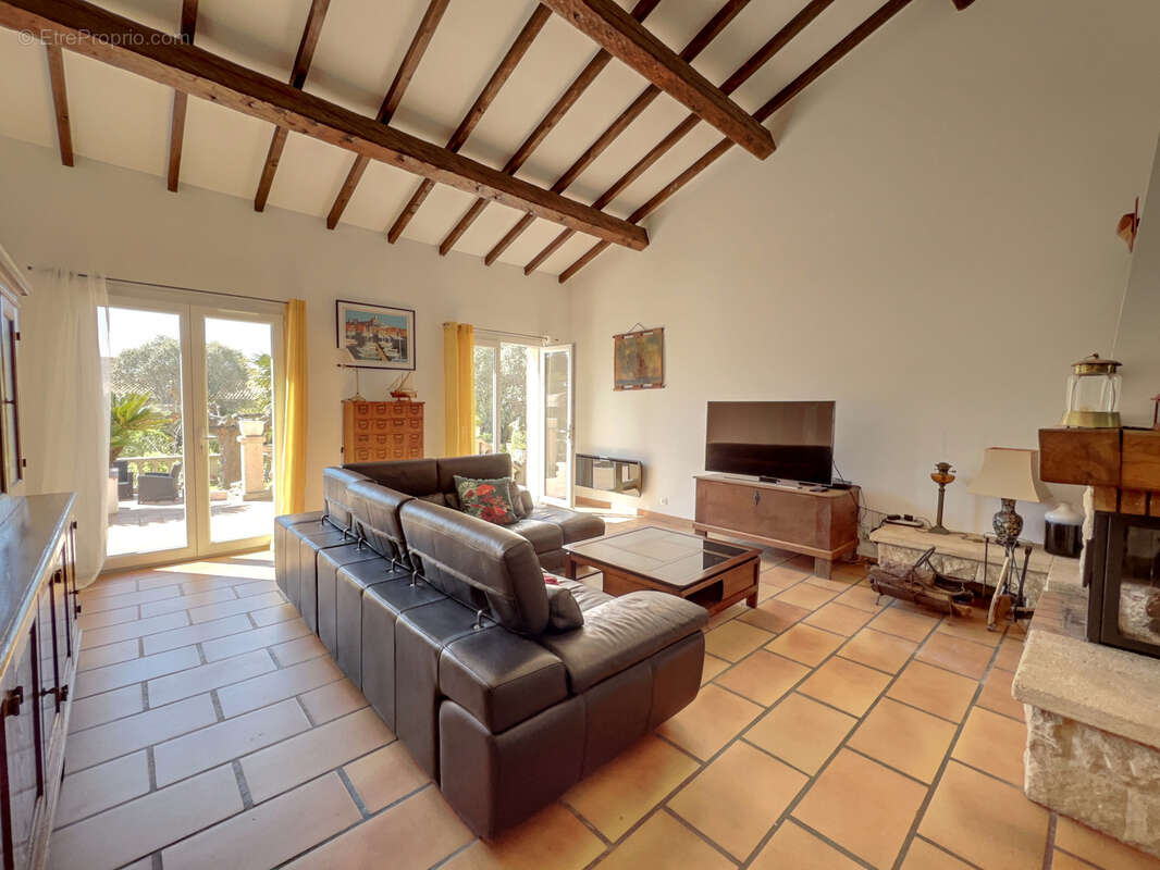 Maison à SAUSSET-LES-PINS