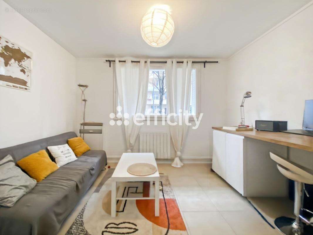 Appartement à LYON-8E