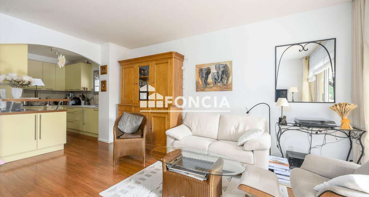 Appartement à LE PLESSIS-ROBINSON