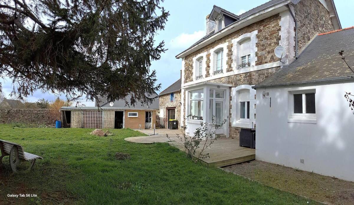Maison à LE VIVIER-SUR-MER