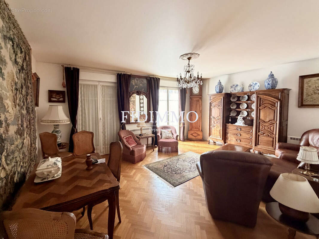 Appartement à CHENNEVIERES-SUR-MARNE