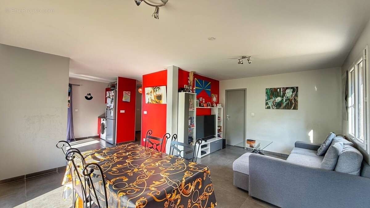 Maison à CHARAVINES