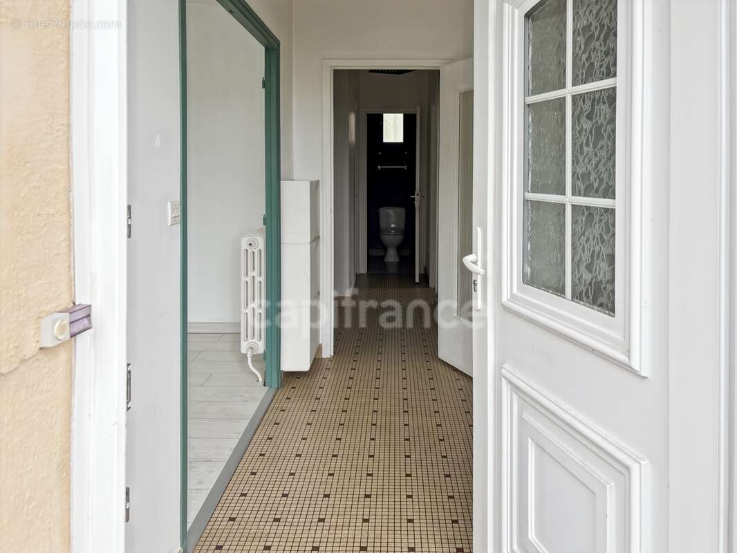 LE MANS Quartier Maillet-Bellevue Maison sur sous sol 4 chambres - photo 11