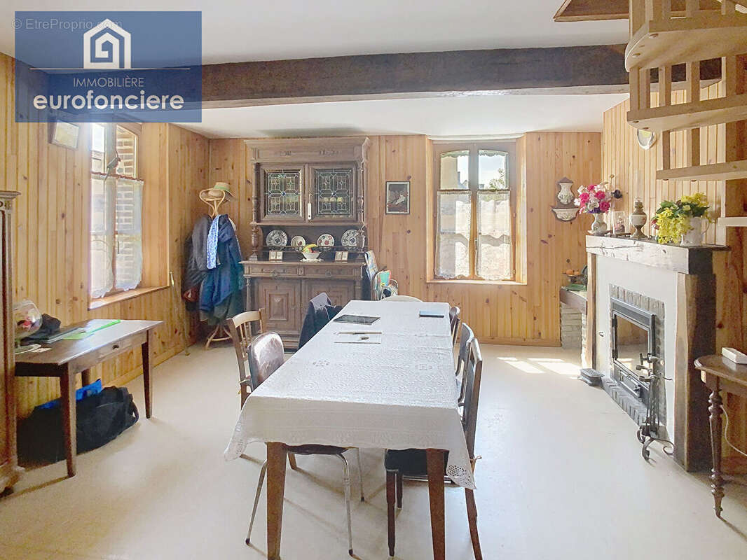 Maison à SAINT-BENOIST-SUR-VANNE