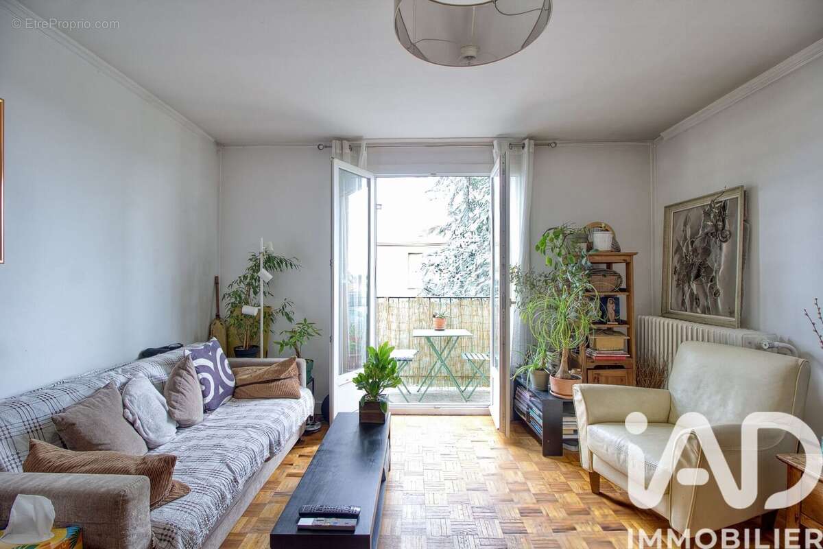 Photo 2 - Appartement à LES PAVILLONS-SOUS-BOIS