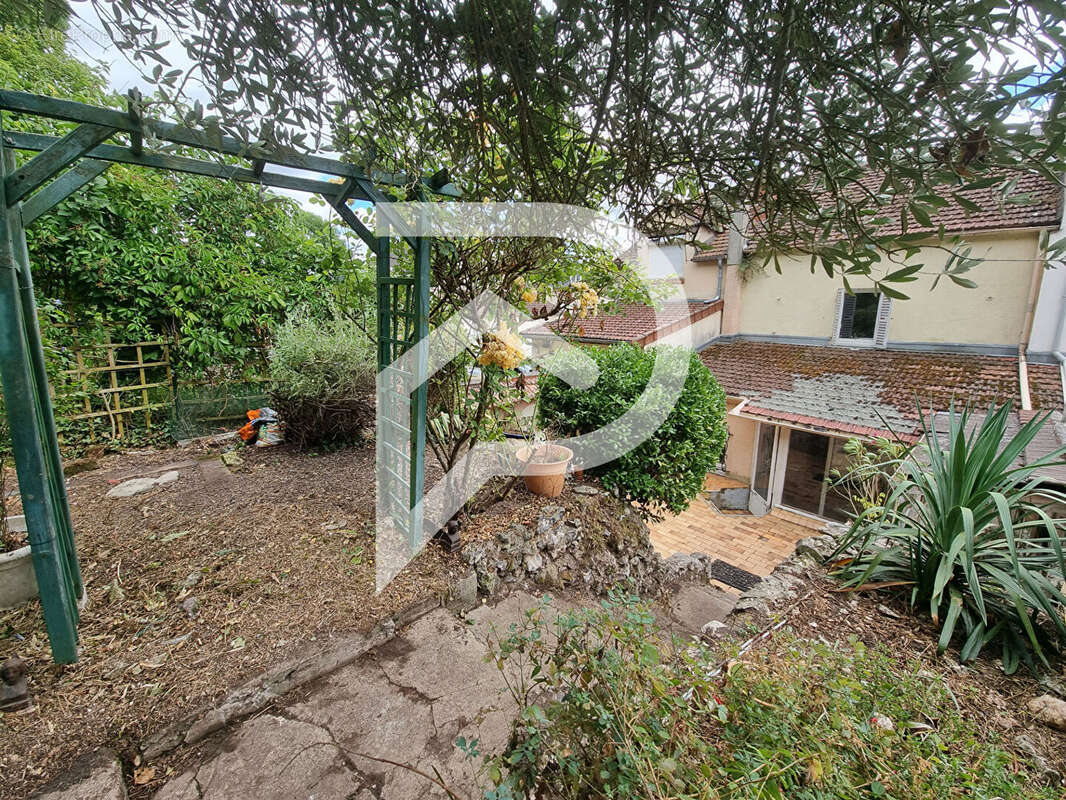 Maison à MANTES-LA-JOLIE