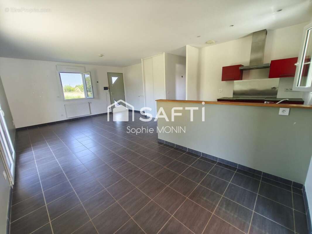 Photo 3 - Maison à SAINT-BENIGNE