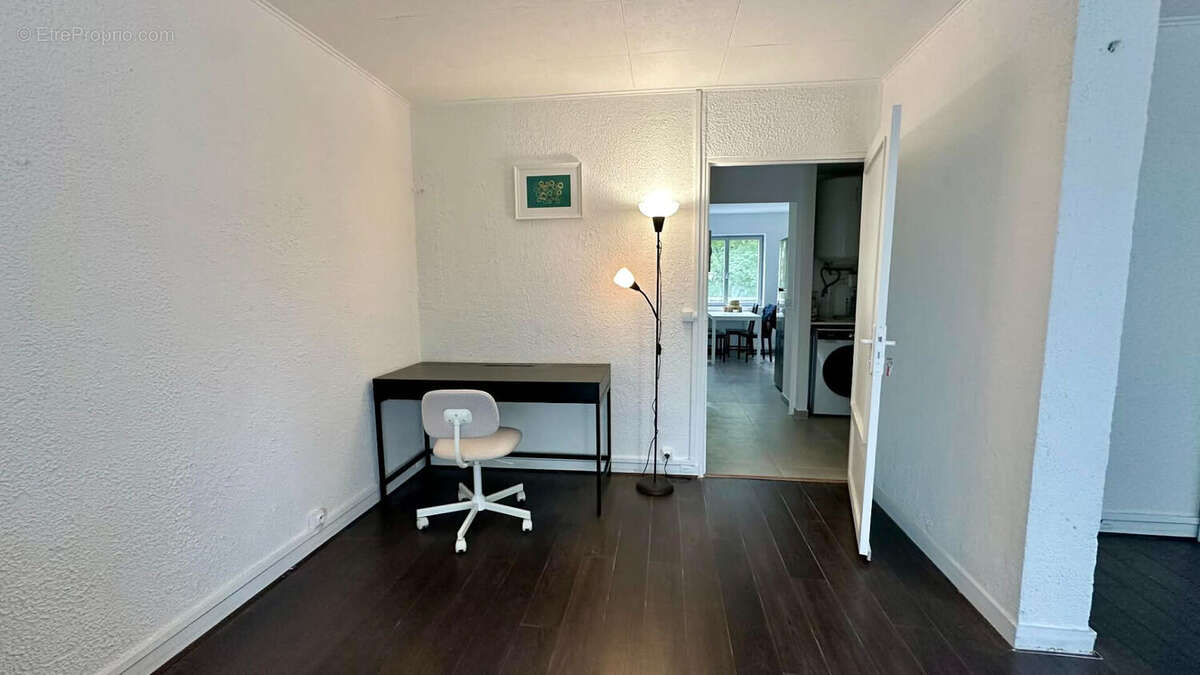 Appartement à FRESNES