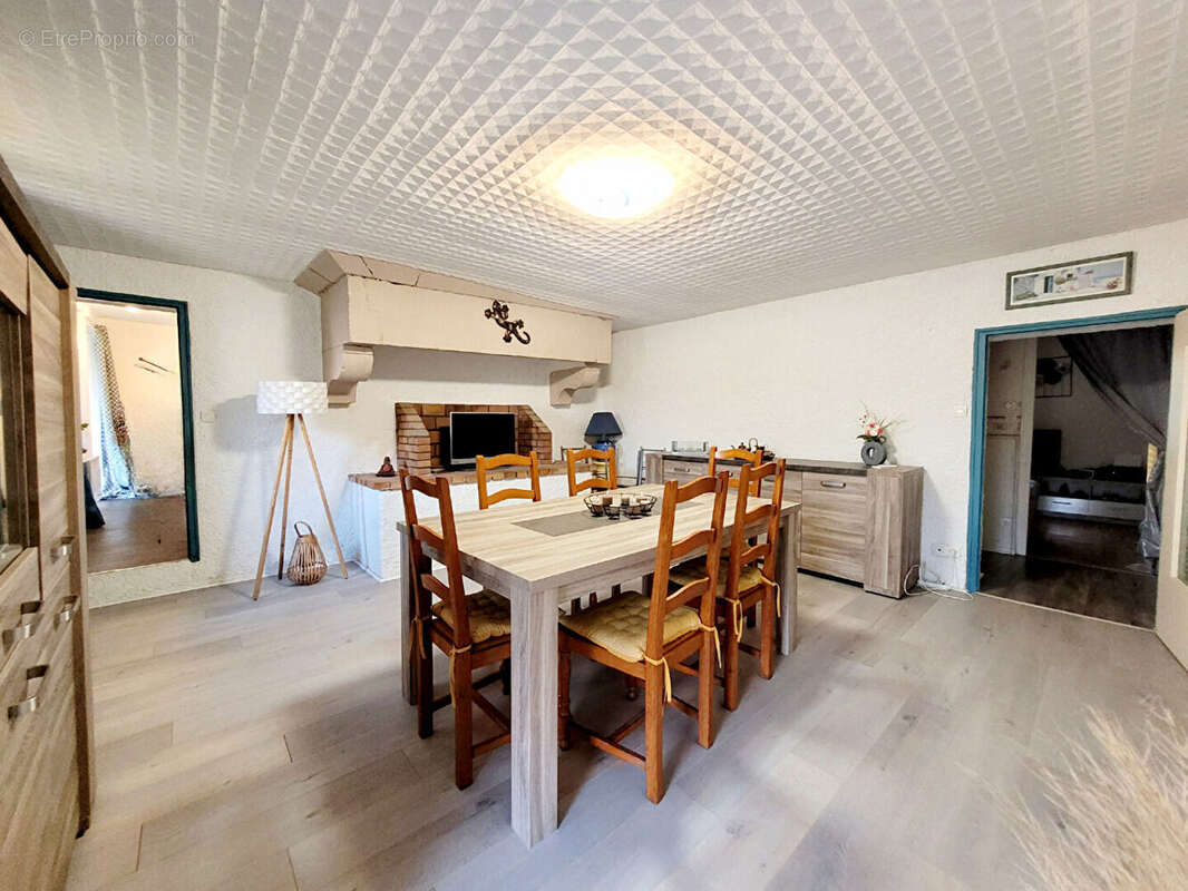 Appartement à SAMPANS