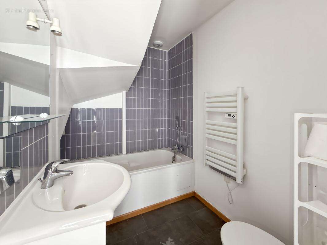  À vendre – Charmante maison en copropriété en centre-ville d’Orléans ! - photo 9