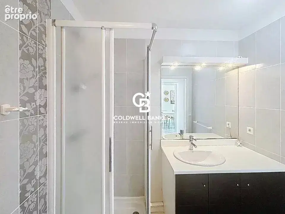 Appartement T2 - Saint-Aygulf à pied des plages et centre ville - photo 9