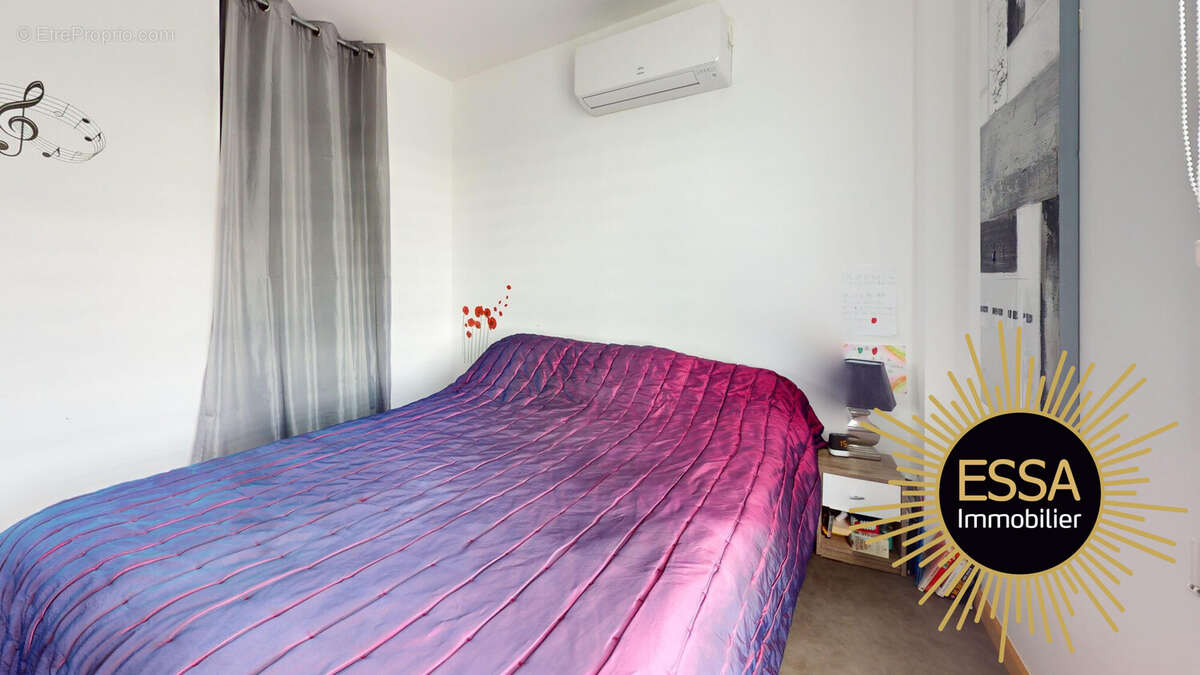 chambre 1 - Maison à TOUSSUS-LE-NOBLE