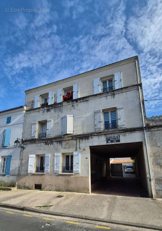 Appartement à SAINTES